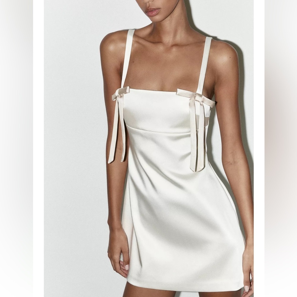 Zara Satin Bow Short Dress - Picture 4 of 8